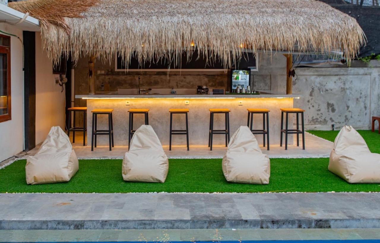 Zentiga Surf Hostel ชังกู ภายนอก รูปภาพ