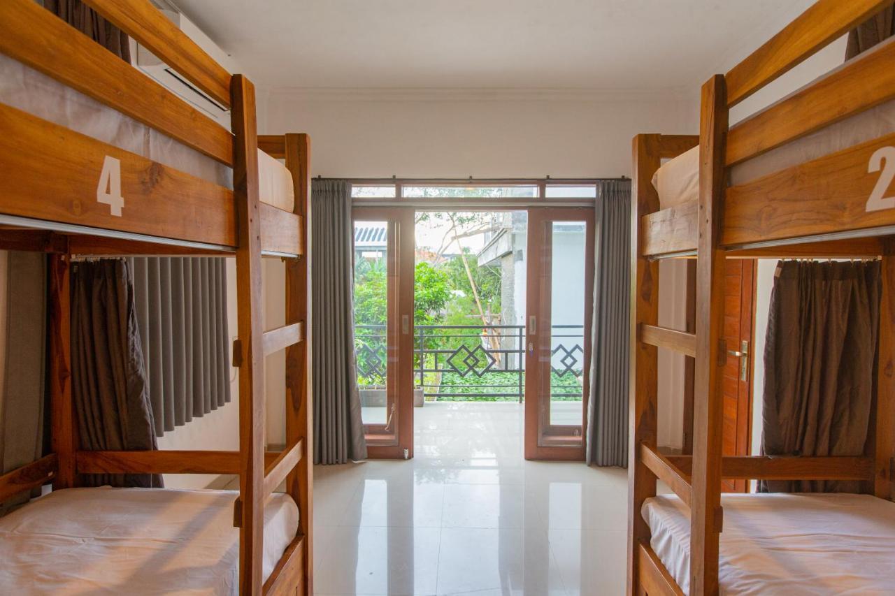 Zentiga Surf Hostel ชังกู ภายนอก รูปภาพ