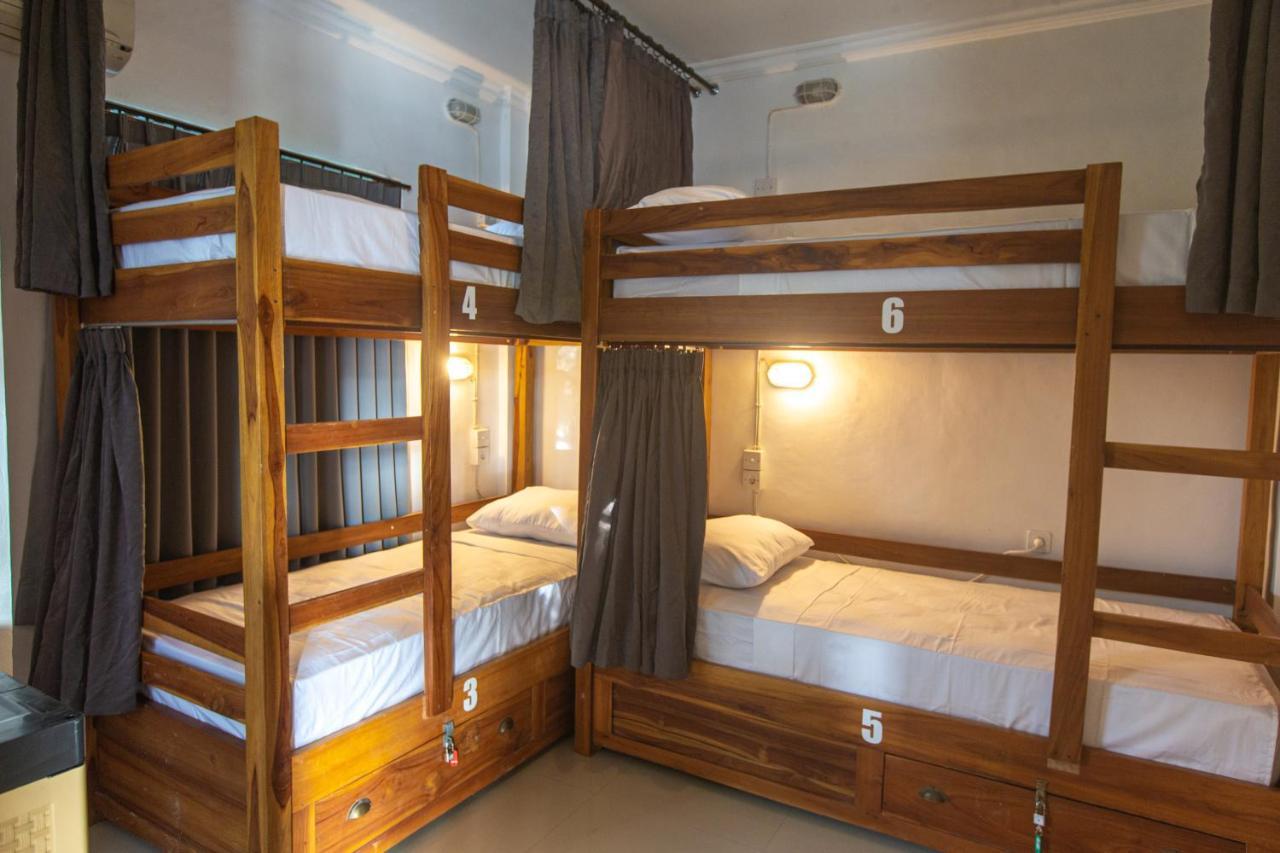 Zentiga Surf Hostel ชังกู ภายนอก รูปภาพ