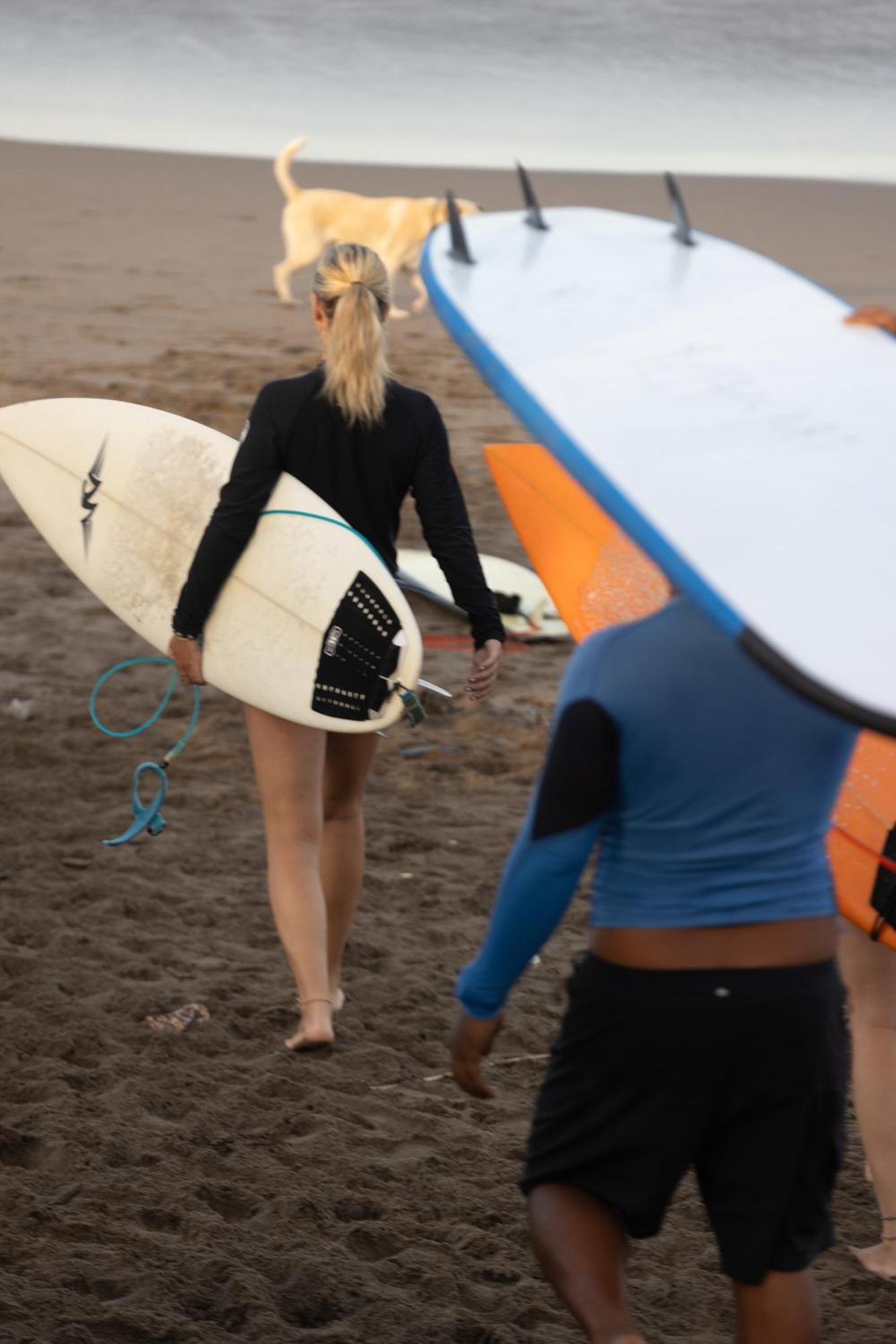 Zentiga Surf Hostel ชังกู ภายนอก รูปภาพ